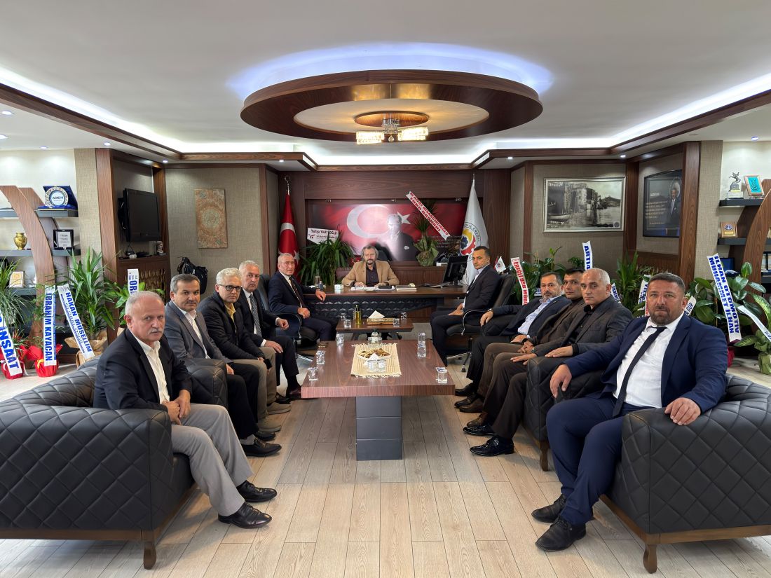 ŞOFÖRLER VE OTOMOBİLCİLER ESNAF ODASI YÖNETİMİNDEN BAŞKAN BALCI’YA ZİYARET