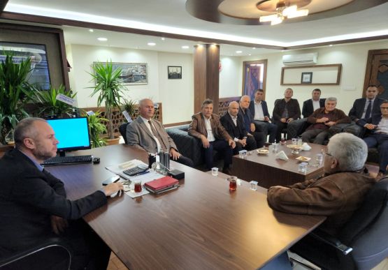 Zonguldak Dernekleri Federasyonu Başkan ve Yönetimi Oda Başkanımız Arslan Keleş'i makamında ziyaret etti.