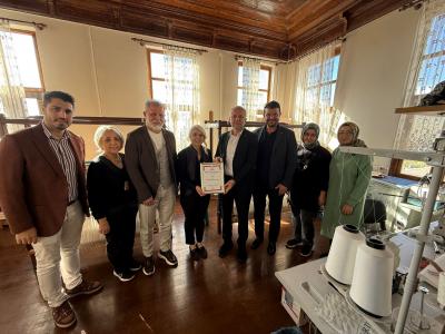 Elpek Dokuyan Kadınlara destek: Coğrafi İşaret Belgesi Başkan Duman’a teslim edildi