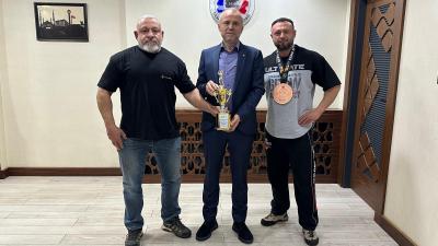 Türkiye Şampiyonu Sporcudan TSO Başkanı Arslan Keleş’e Ziyaret